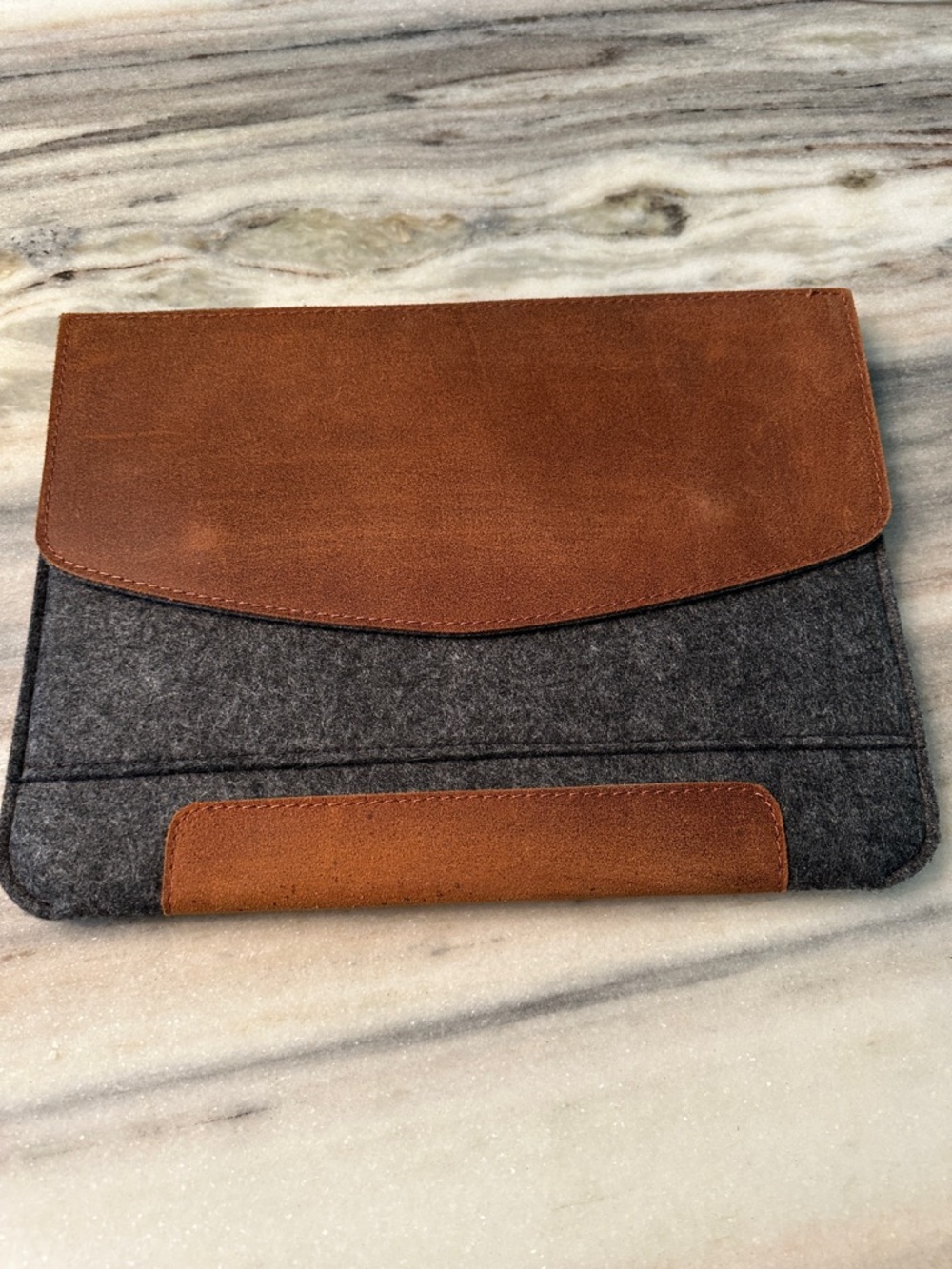 FELTED WOOL AND SUEDE LAPTOP SLEEVE